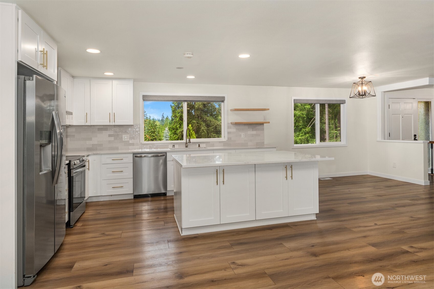 212 143rd Street Property Photo 8