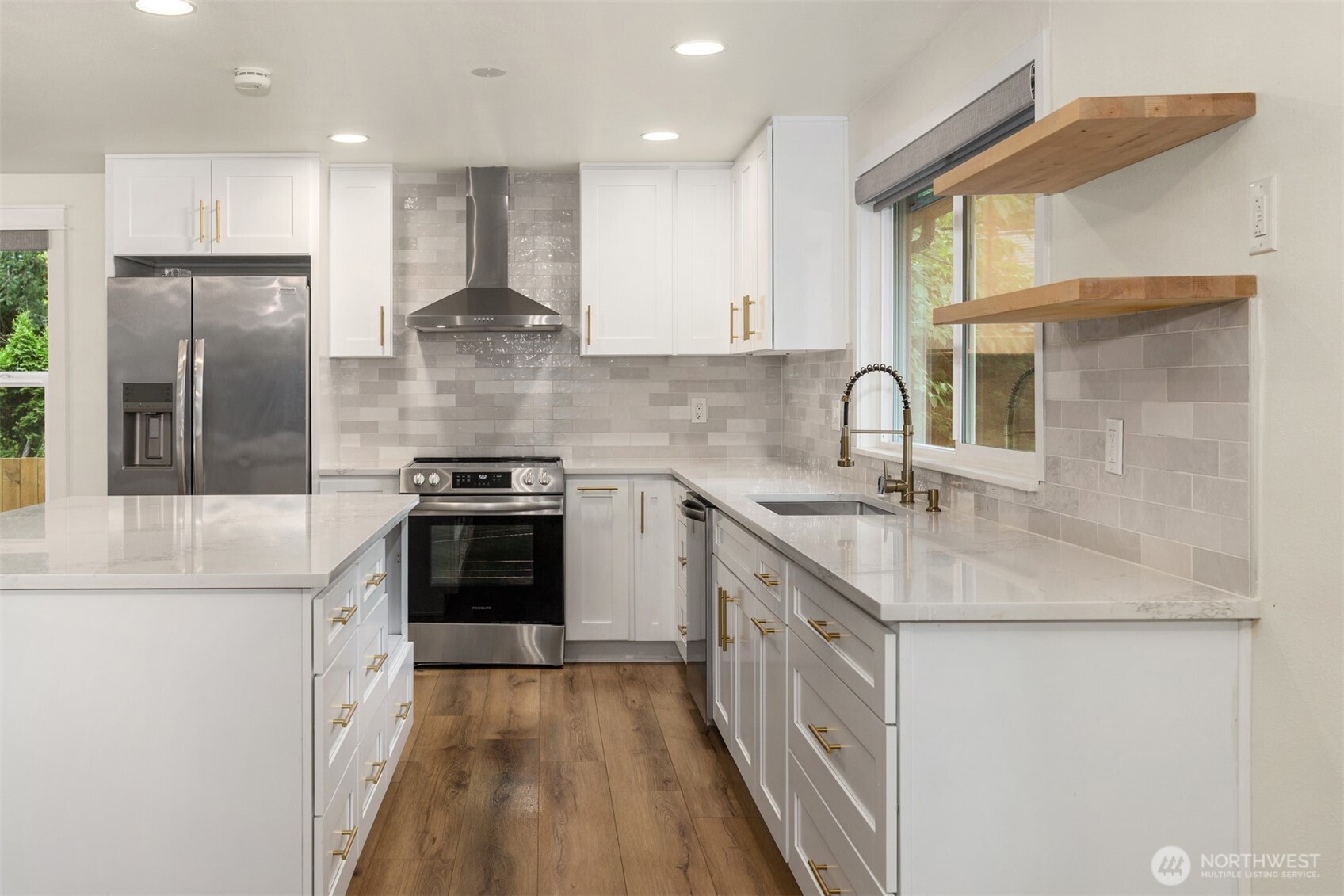 212 143rd Street Property Photo 9