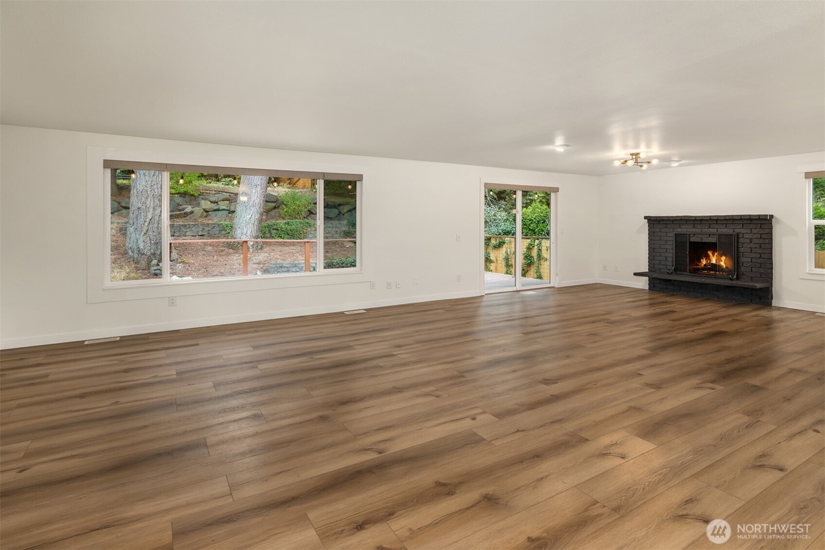 212 143rd Street Property Photo 10