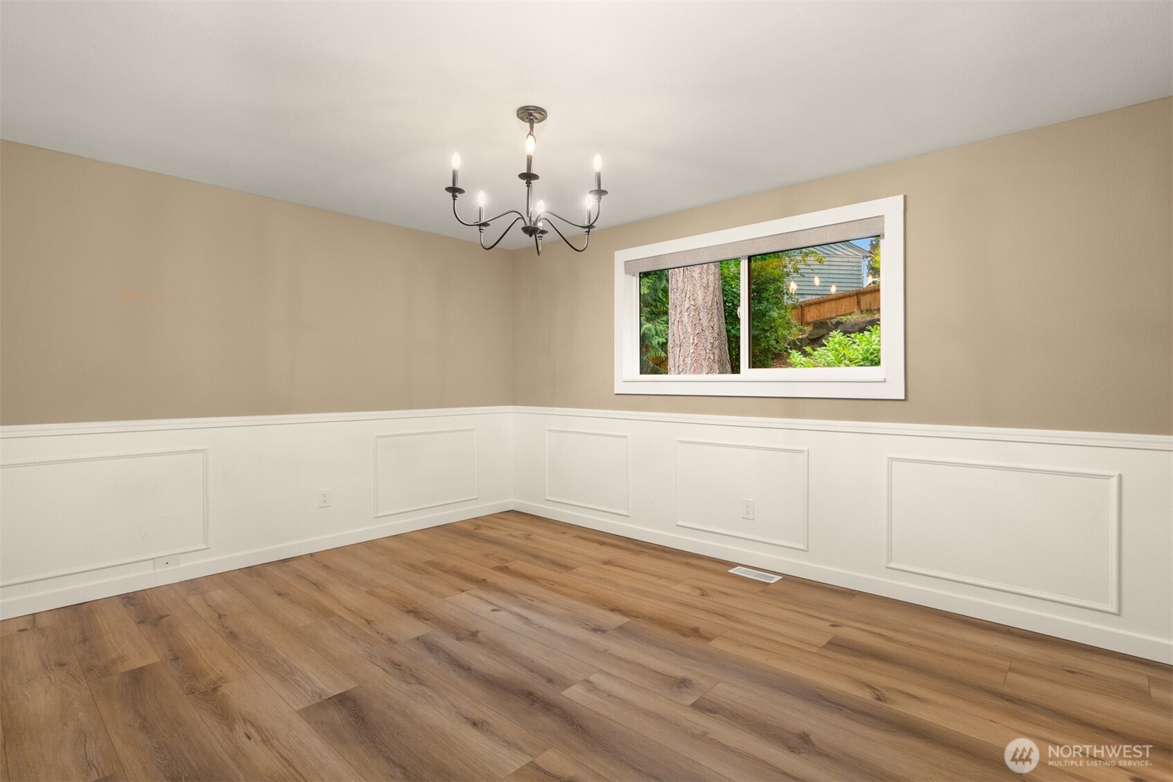 212 143rd Street Property Photo 13