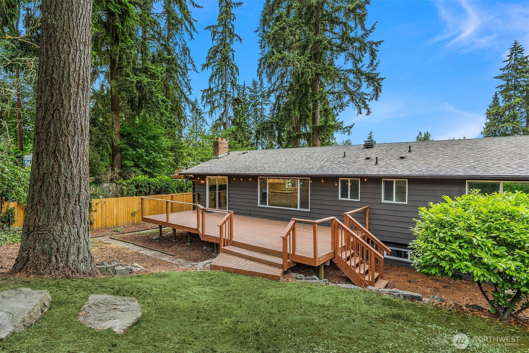212 143rd Street Property Photo 28