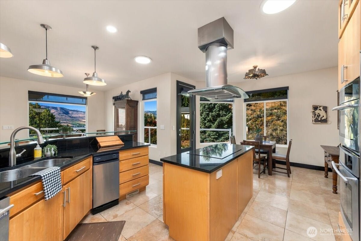 305 Orchard View Drive Property Photo 15