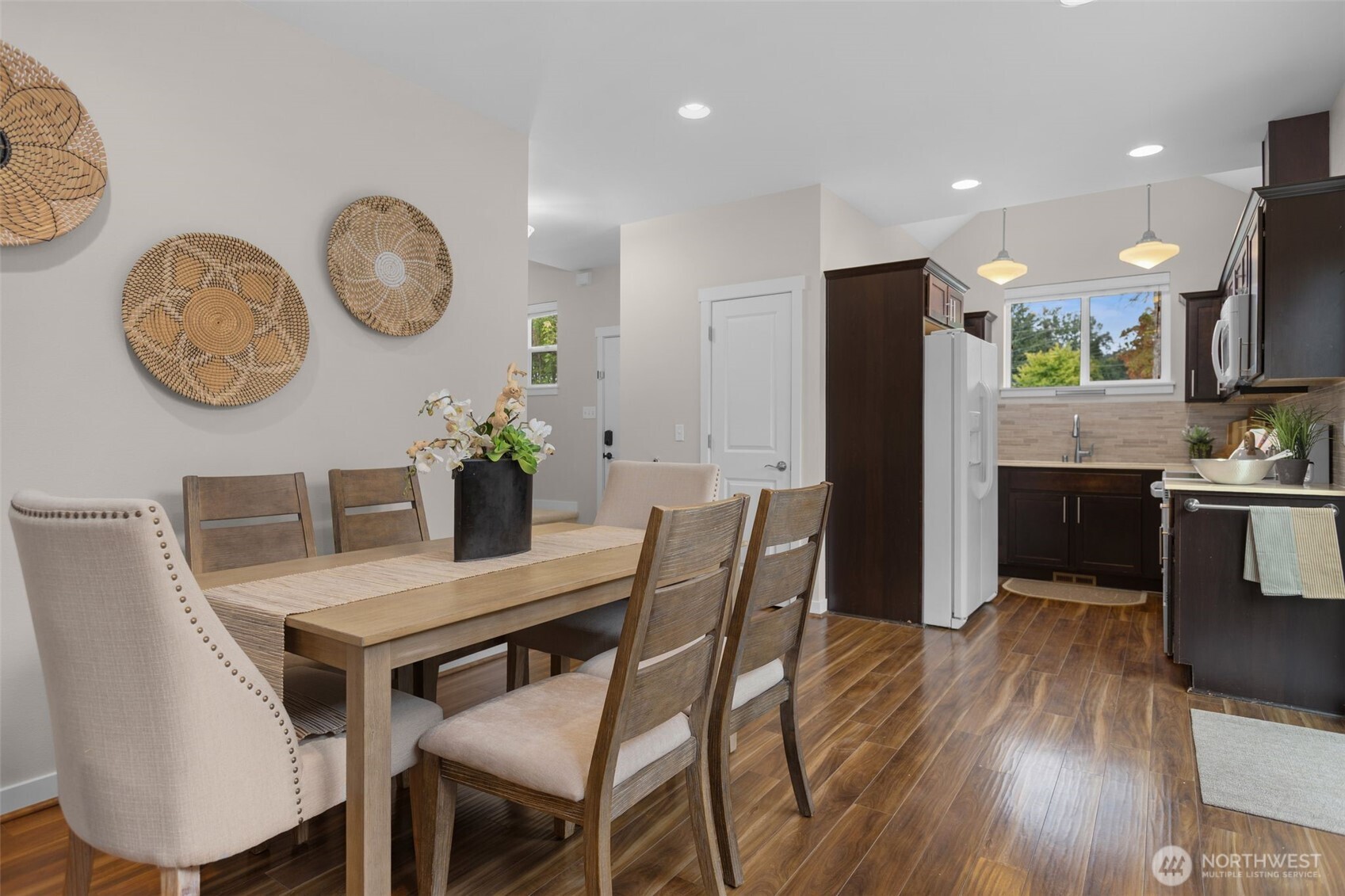 221 1st Place Property Photo 2