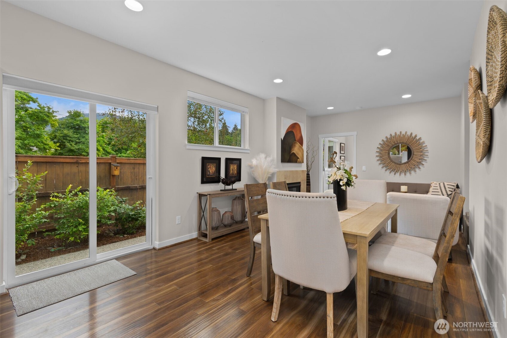 221 1st Place Property Photo 3