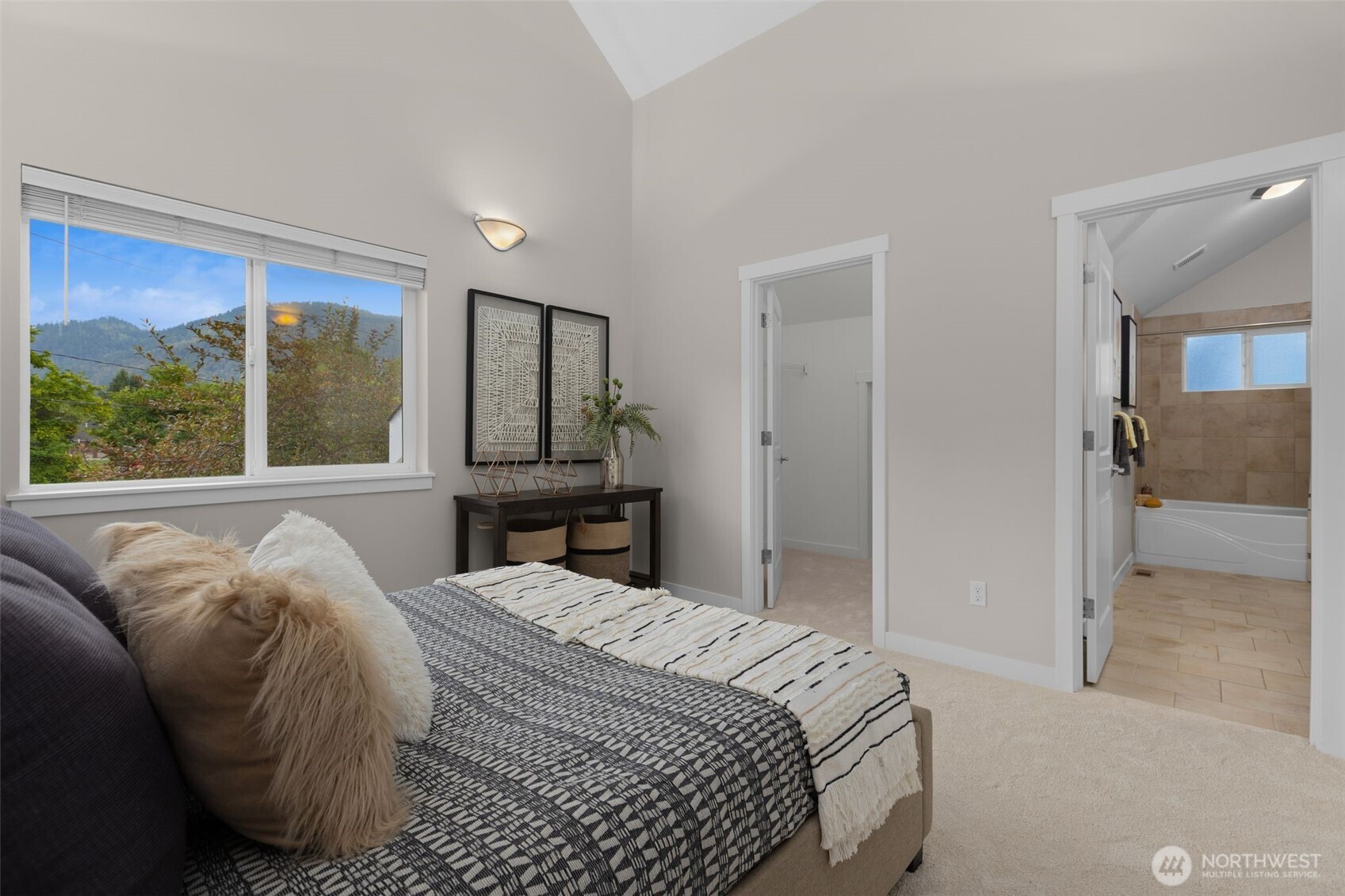 221 1st Place Property Photo 10