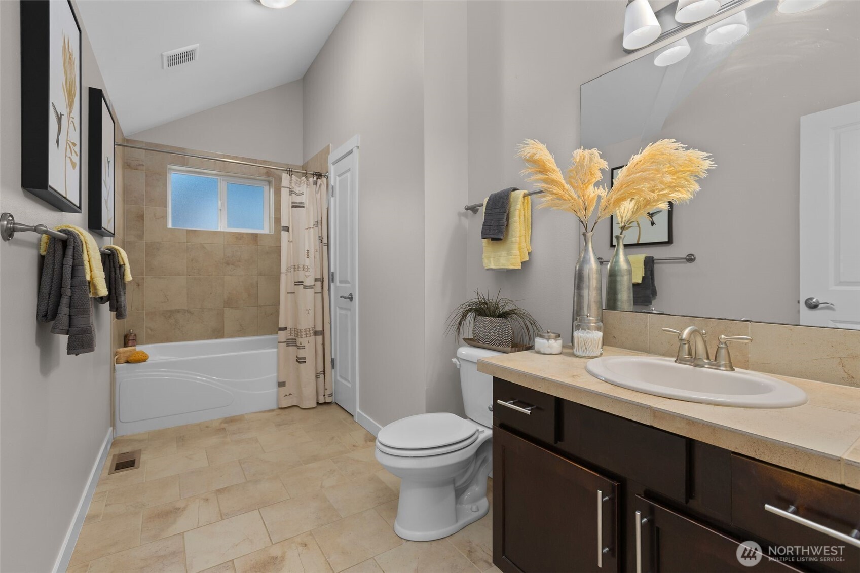 221 1st Place Property Photo 11