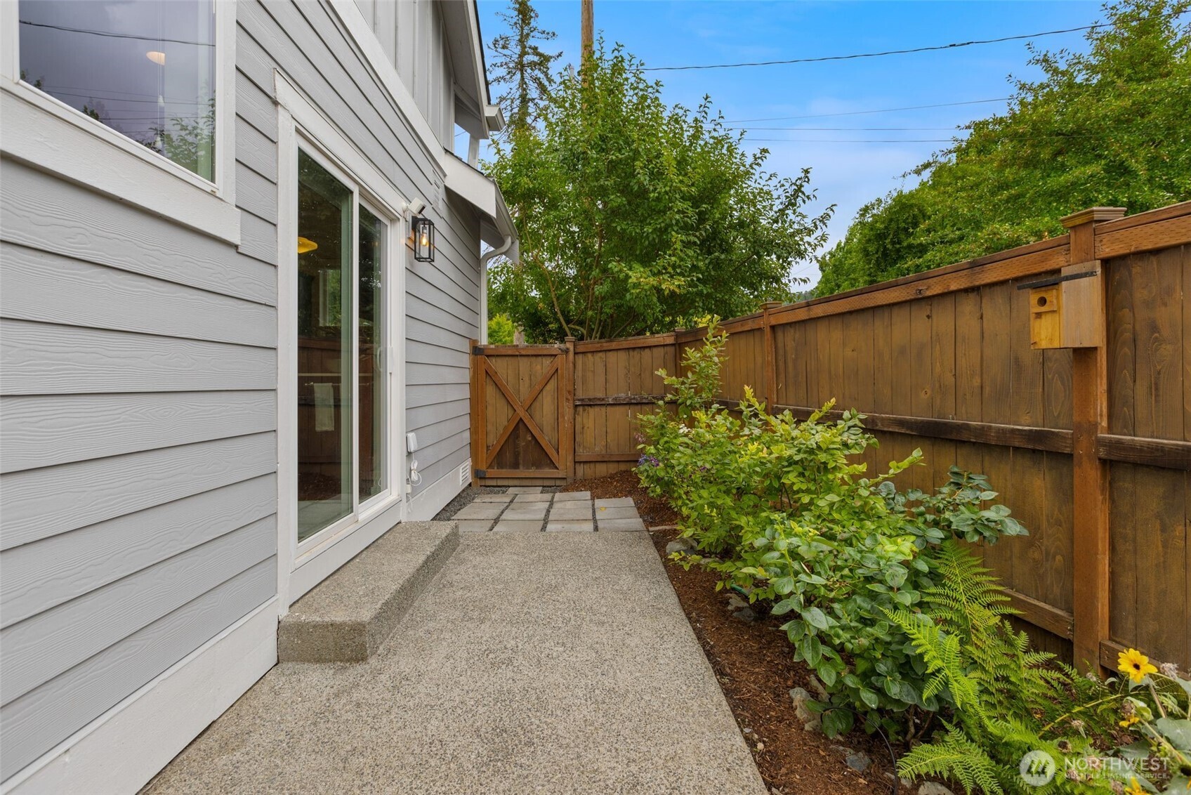 221 1st Place Property Photo 21