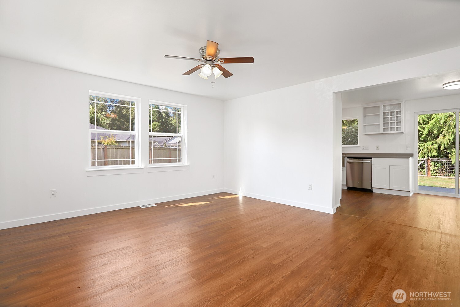 904 Sapp Place Property Photo 3