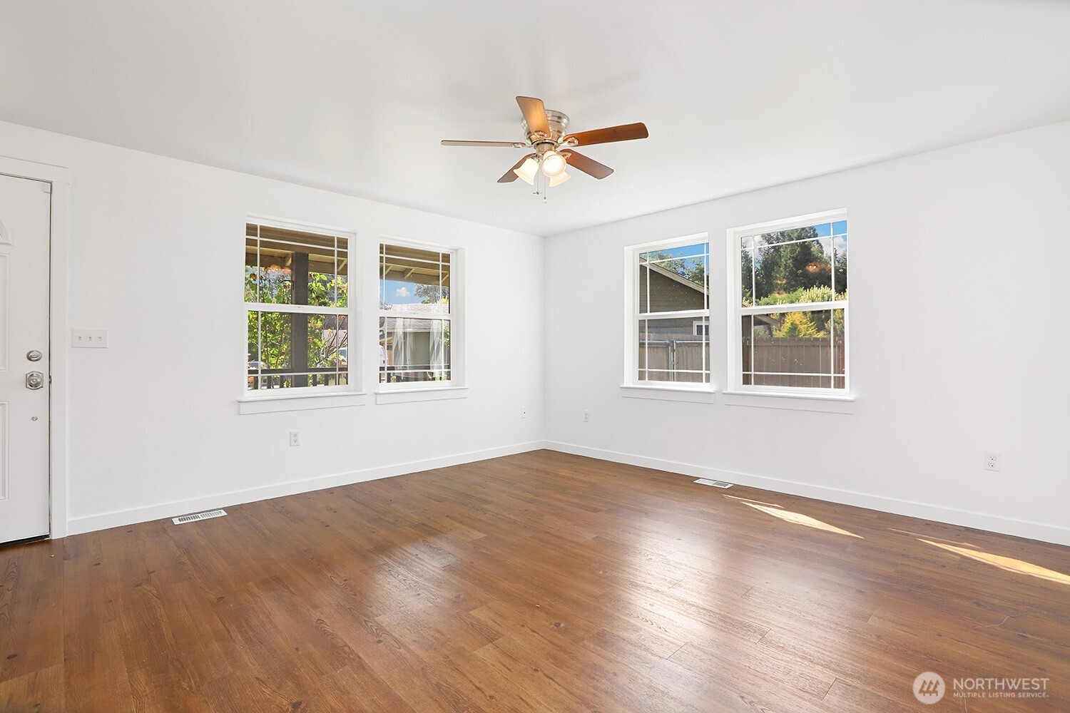 904 Sapp Place Property Photo 4