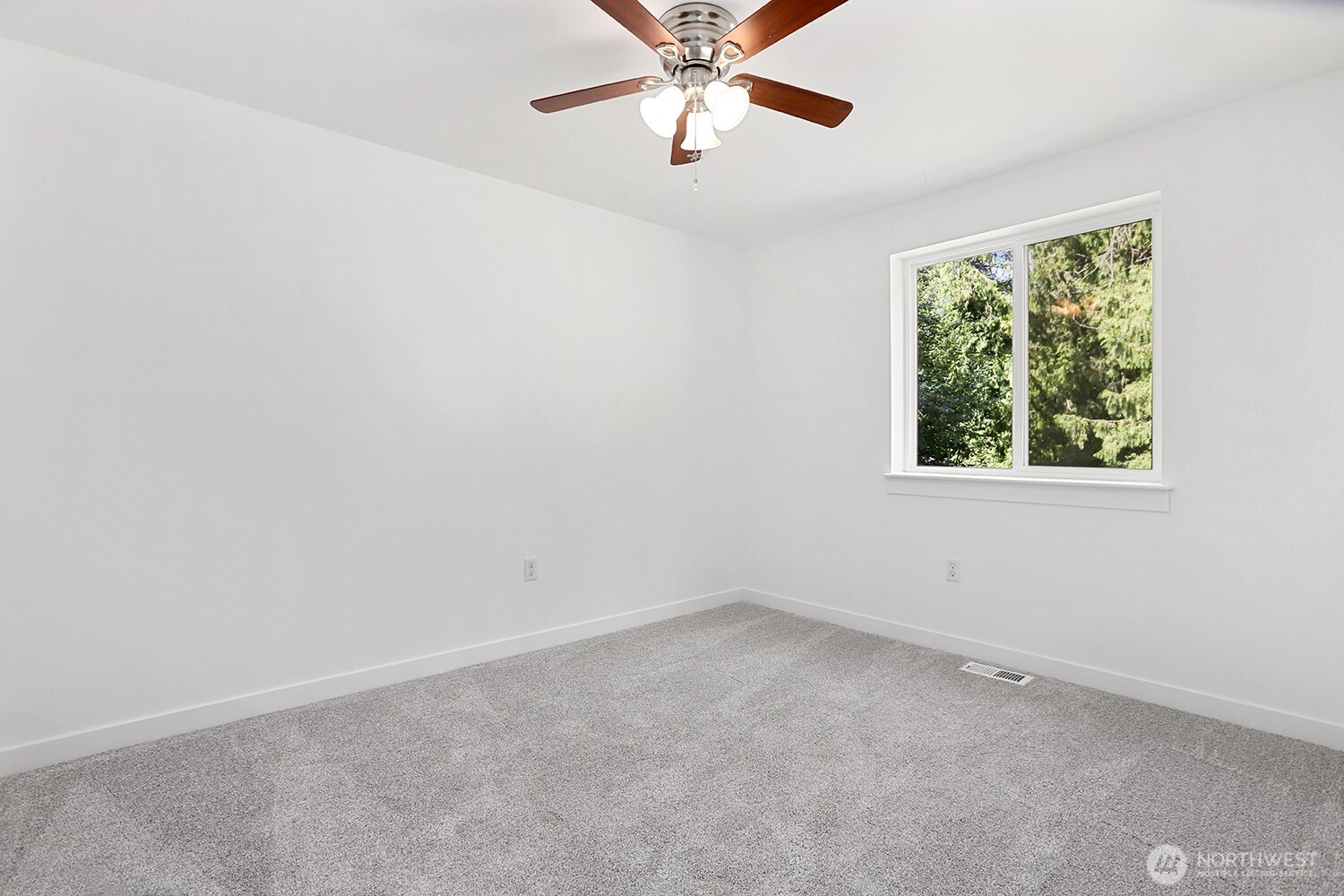 904 Sapp Place Property Photo 15