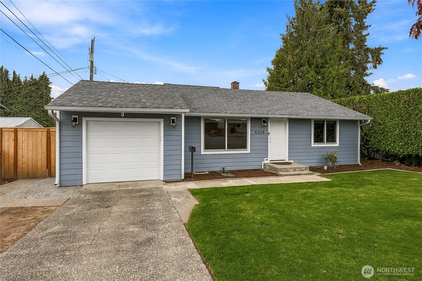 4314 N Highland Avenue Property Photo 2