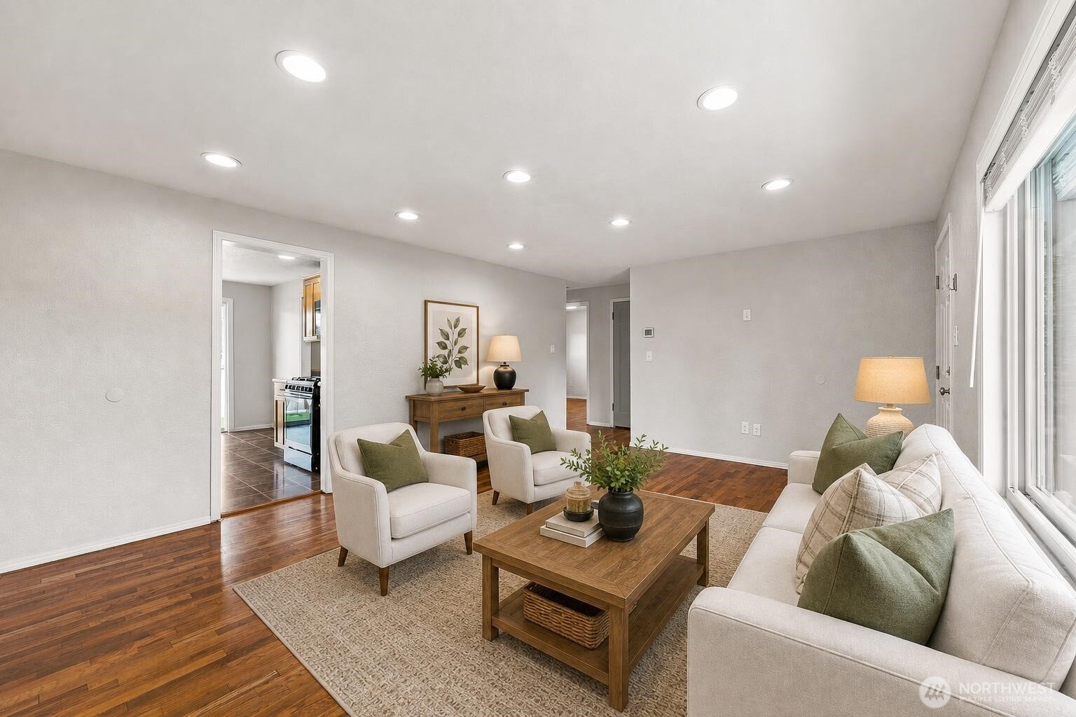 4314 N Highland Avenue Property Photo 5