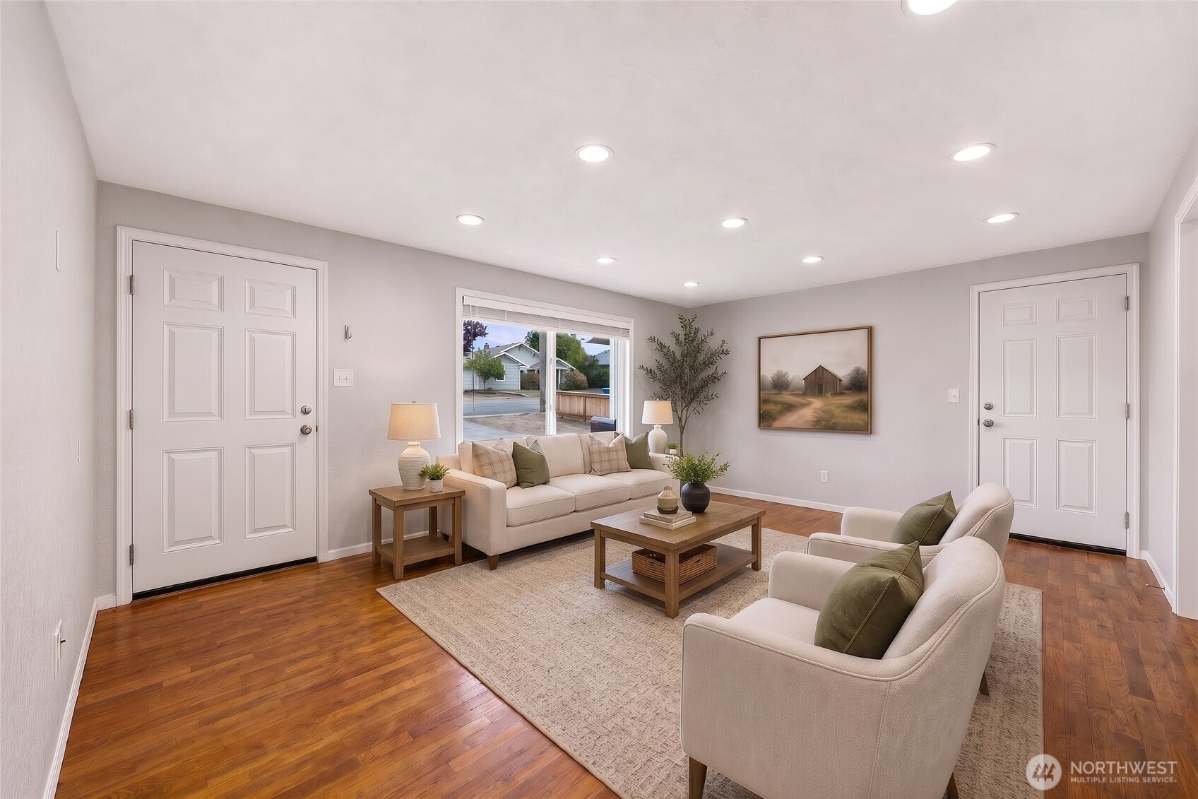 4314 N Highland Avenue Property Photo 7