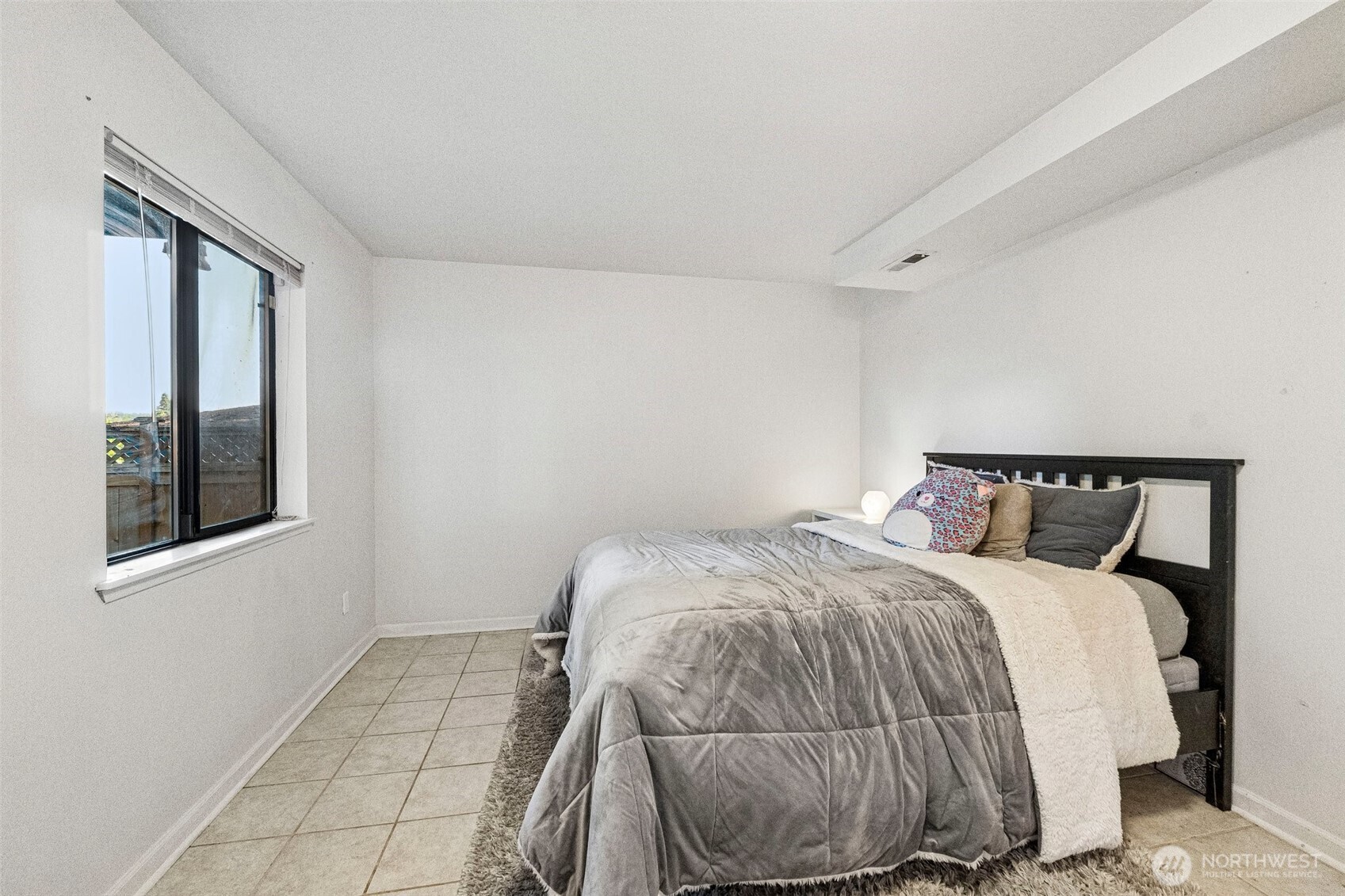 1632 Ne Perkins Way Property Photo 24