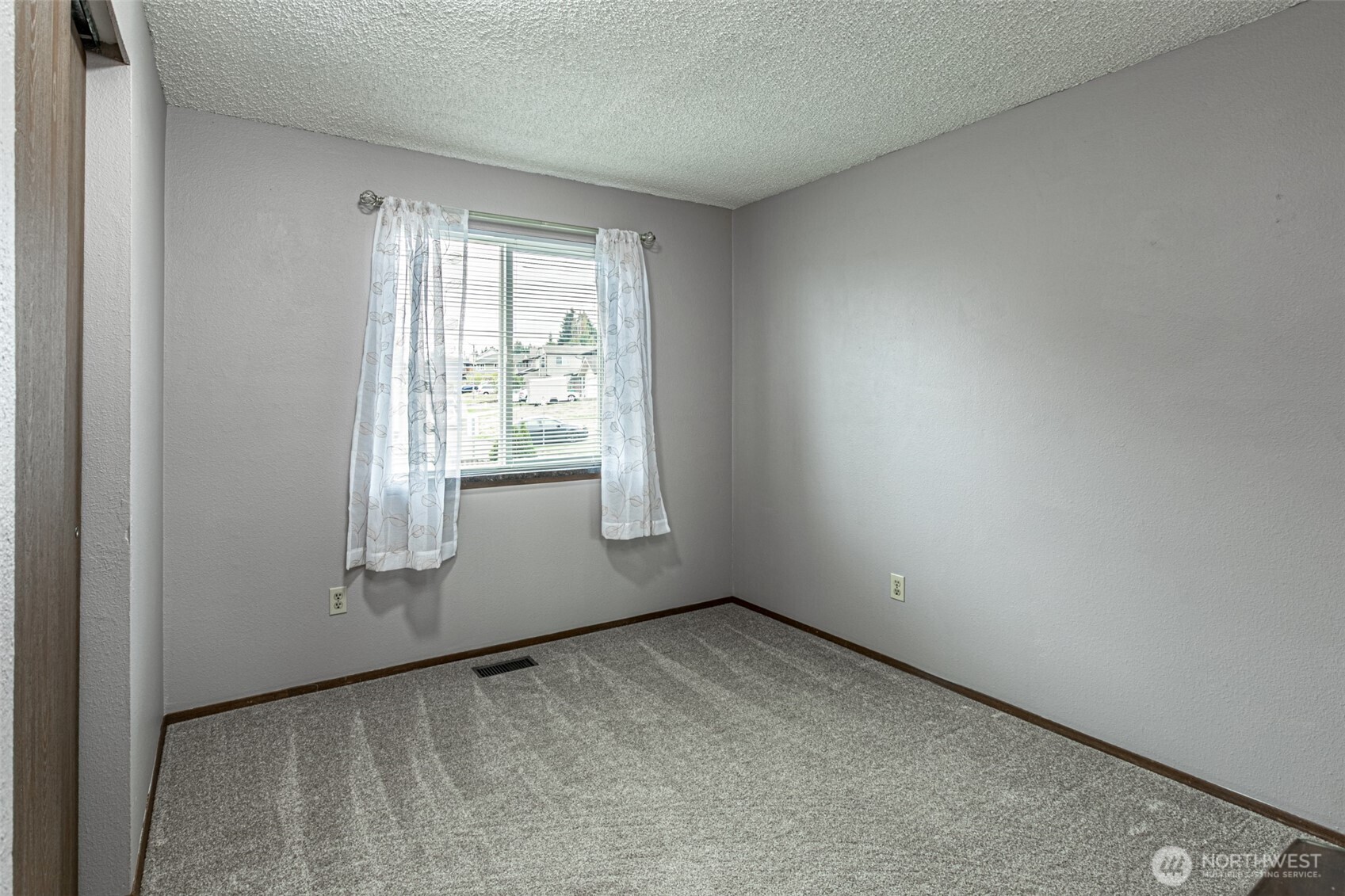 29400 60th Place Property Photo 10