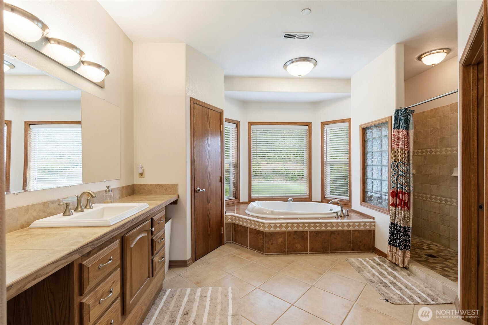 142 Nugget Drive Property Photo 12