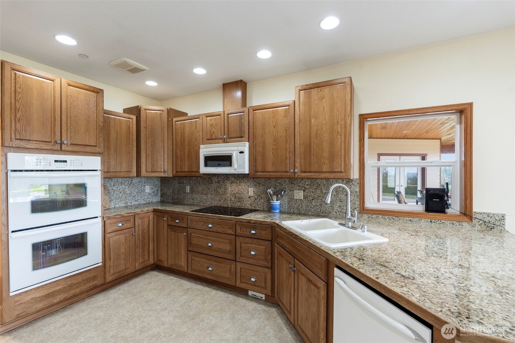 142 Nugget Drive Property Photo 17