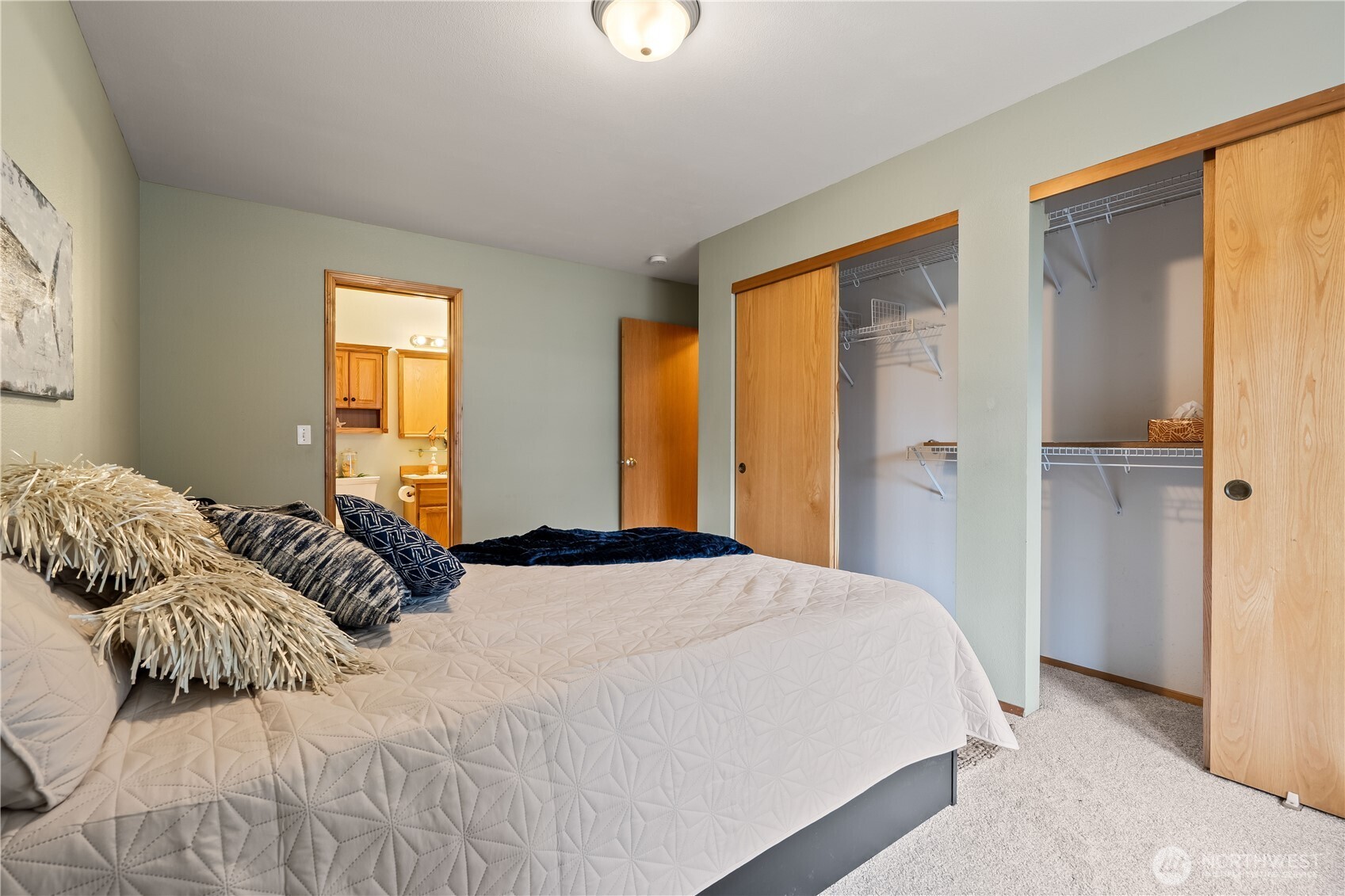 1814 Williamsburg Court Property Photo 17