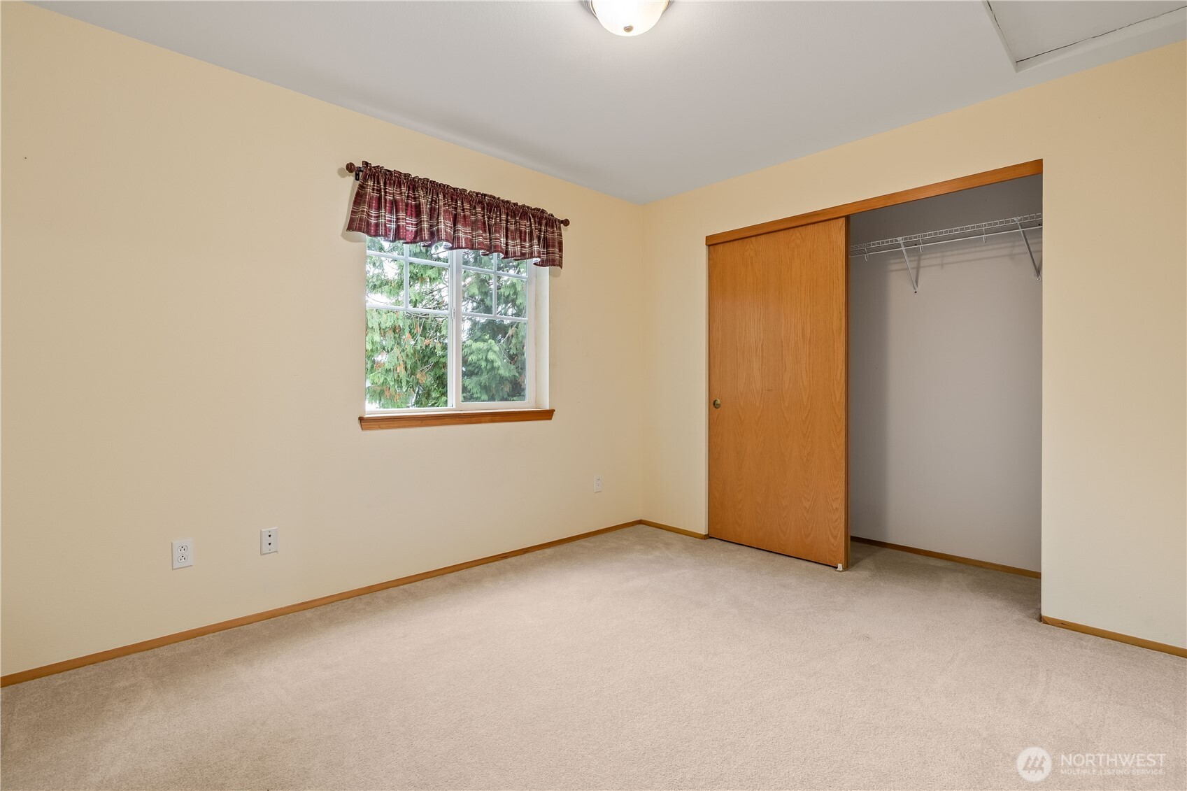 1814 Williamsburg Court Property Photo 24