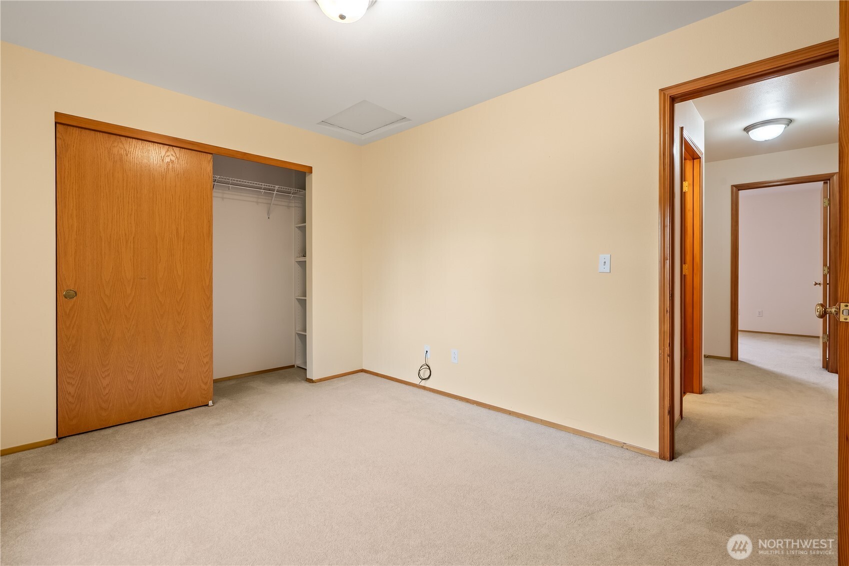 1814 Williamsburg Court Property Photo 25
