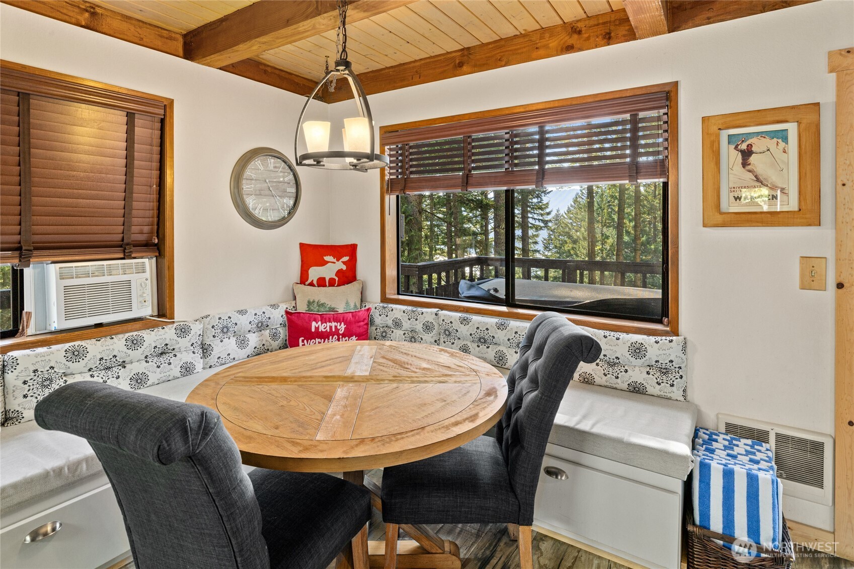 190 Sandstone Drive Property Photo 11