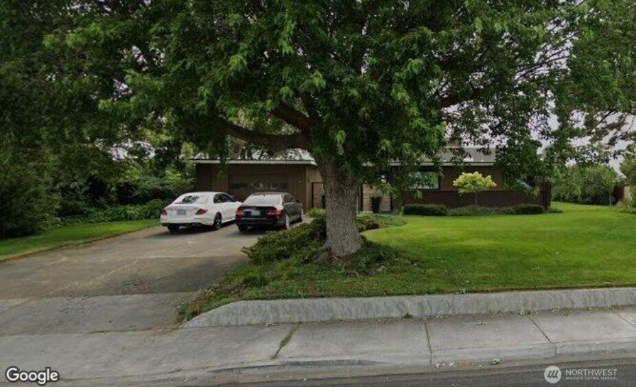 614 N Crestview Drive Property Photo 1