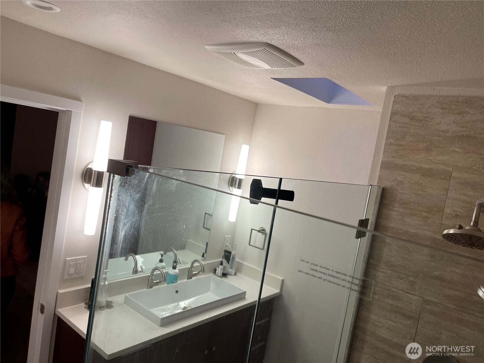 614 N Crestview Drive Property Photo 15