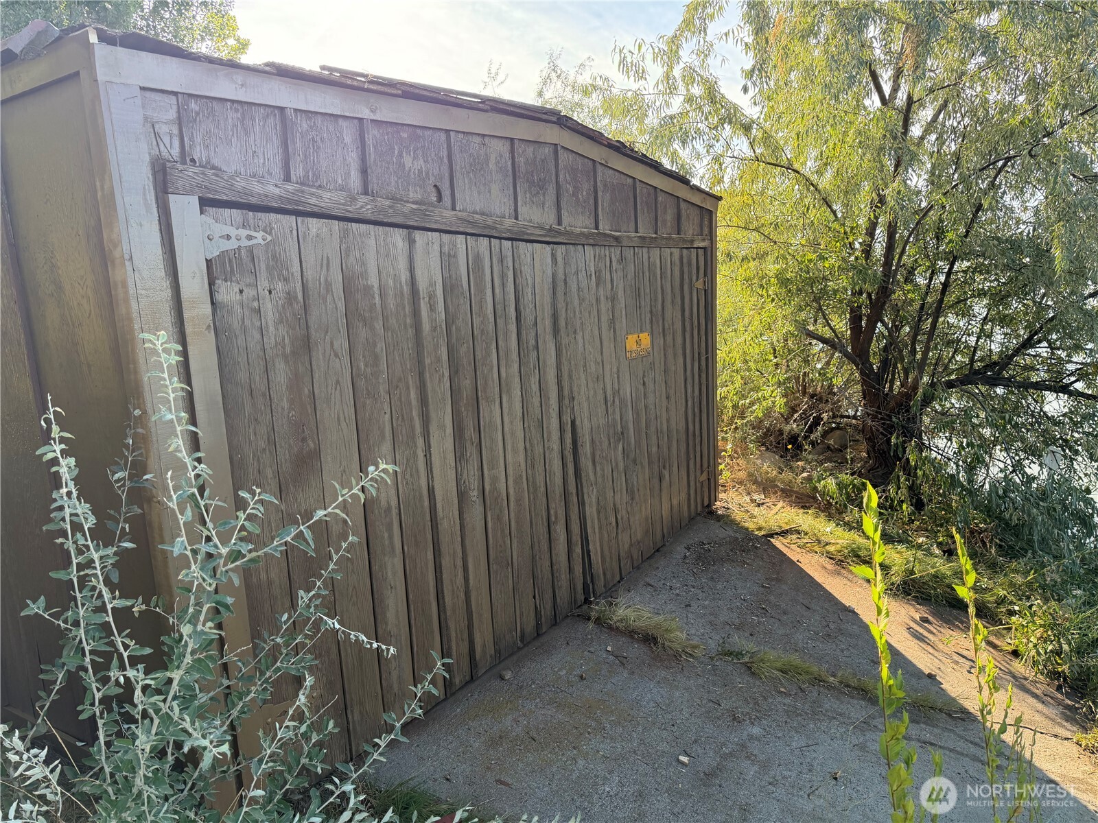 614 N Crestview Drive Property Photo 24