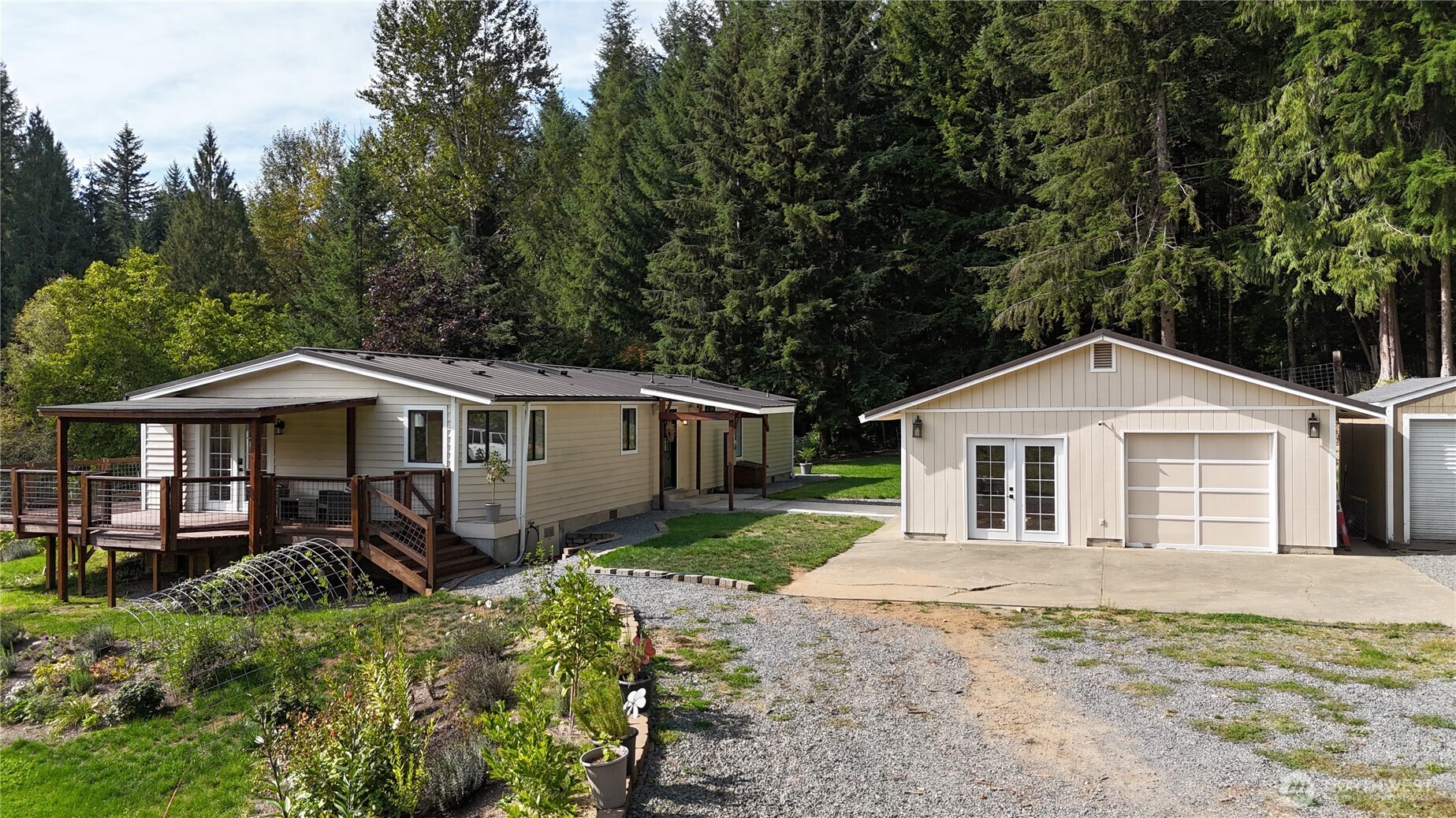7303 279th Street Property Photo 2