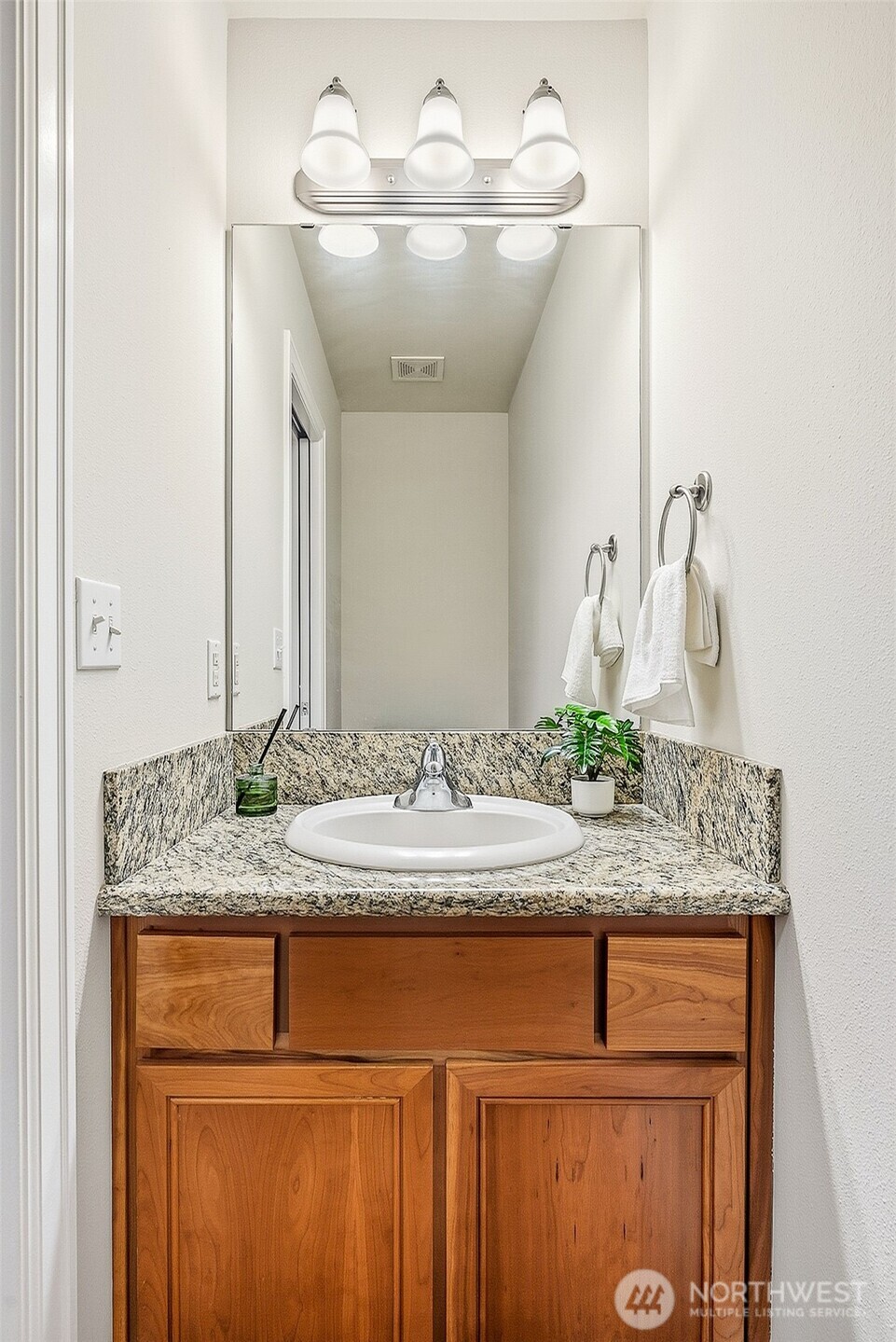 4811 Shattuck Place Cc104 Property Photo 12