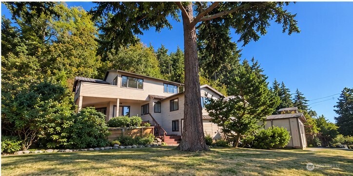 3659 Shorewood Avenue Property Photo 1