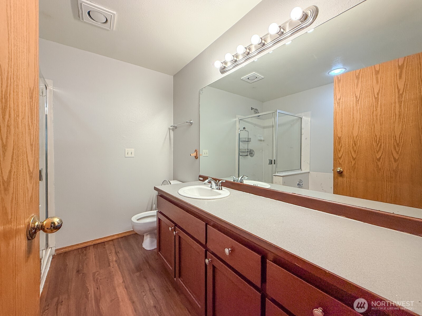 16206 2nd Place Property Photo 15