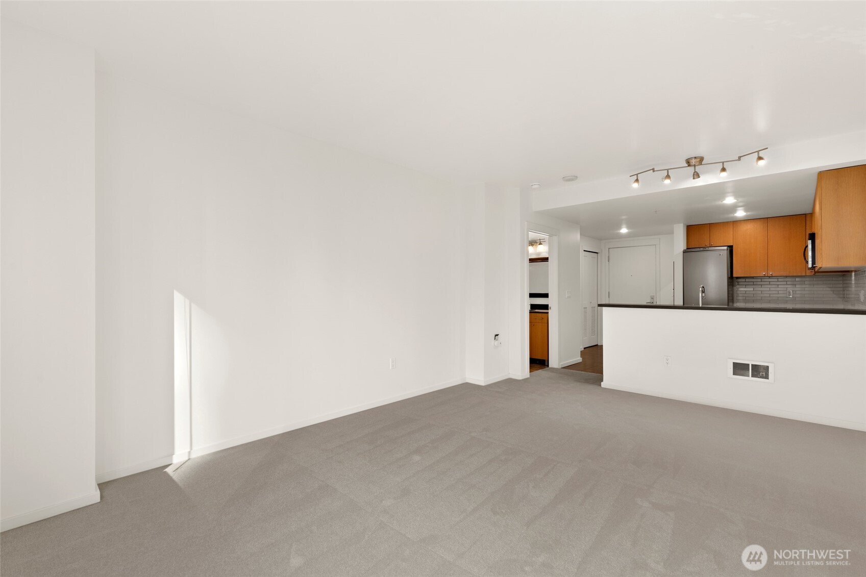 76 Cedar Street 313 Property Photo 6