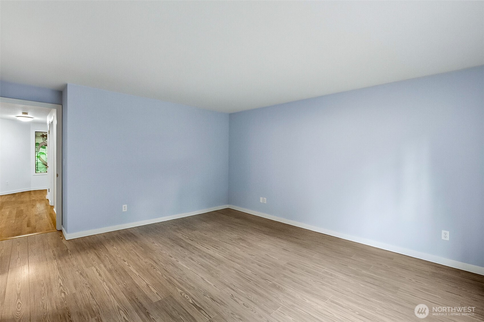 1805 Village Green Drive 16 Property Photo 18