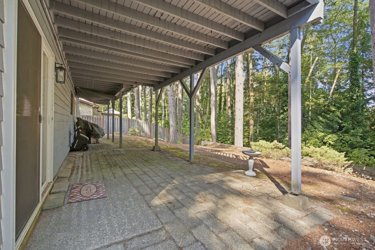 5364 Pineridge Drive Property Photo 4