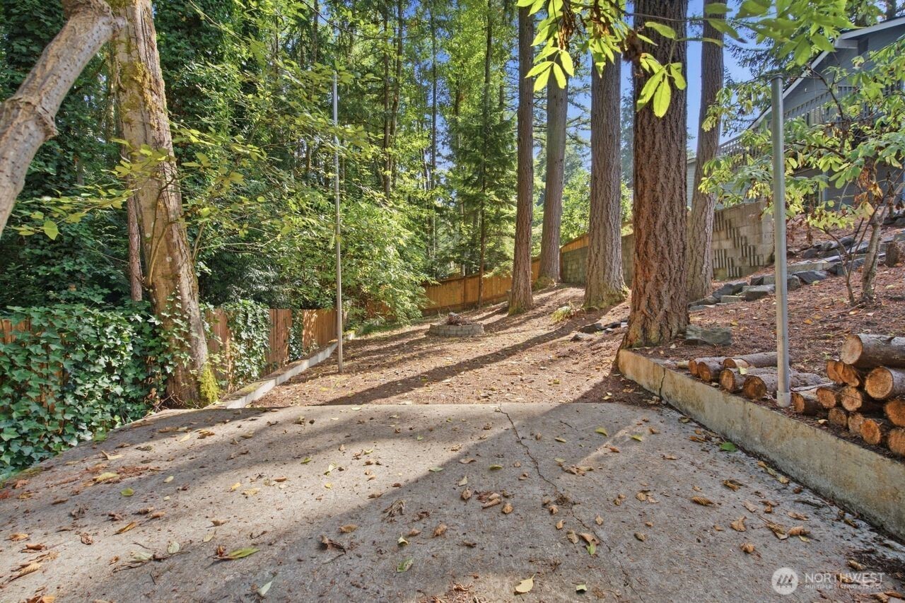 5364 Pineridge Drive Property Photo 5