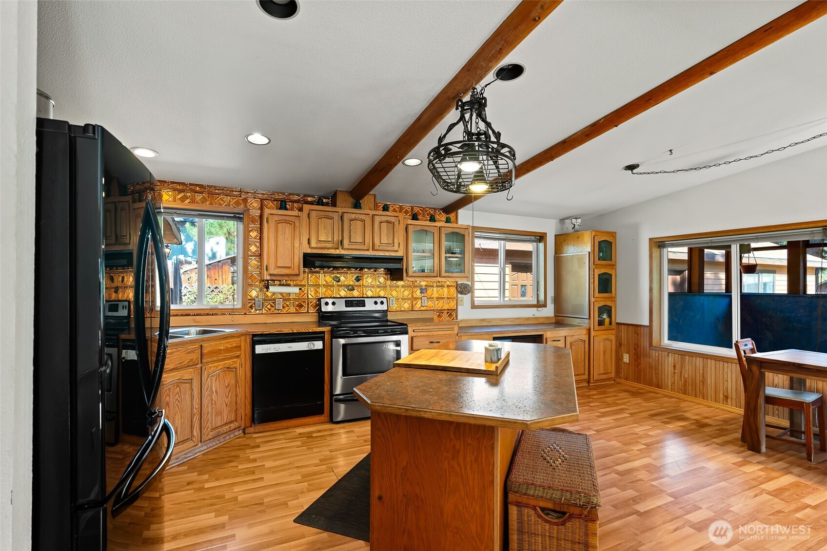 1251 Sunlight Drive Property Photo 10