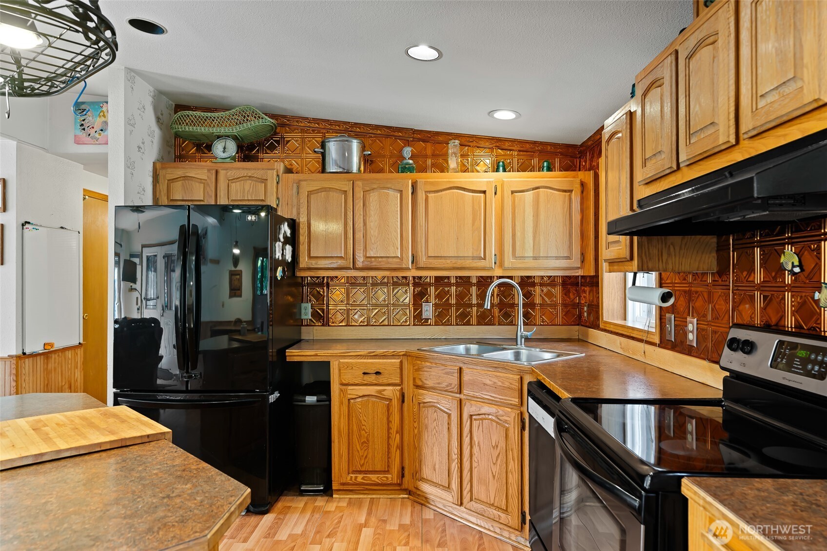 1251 Sunlight Drive Property Photo 12