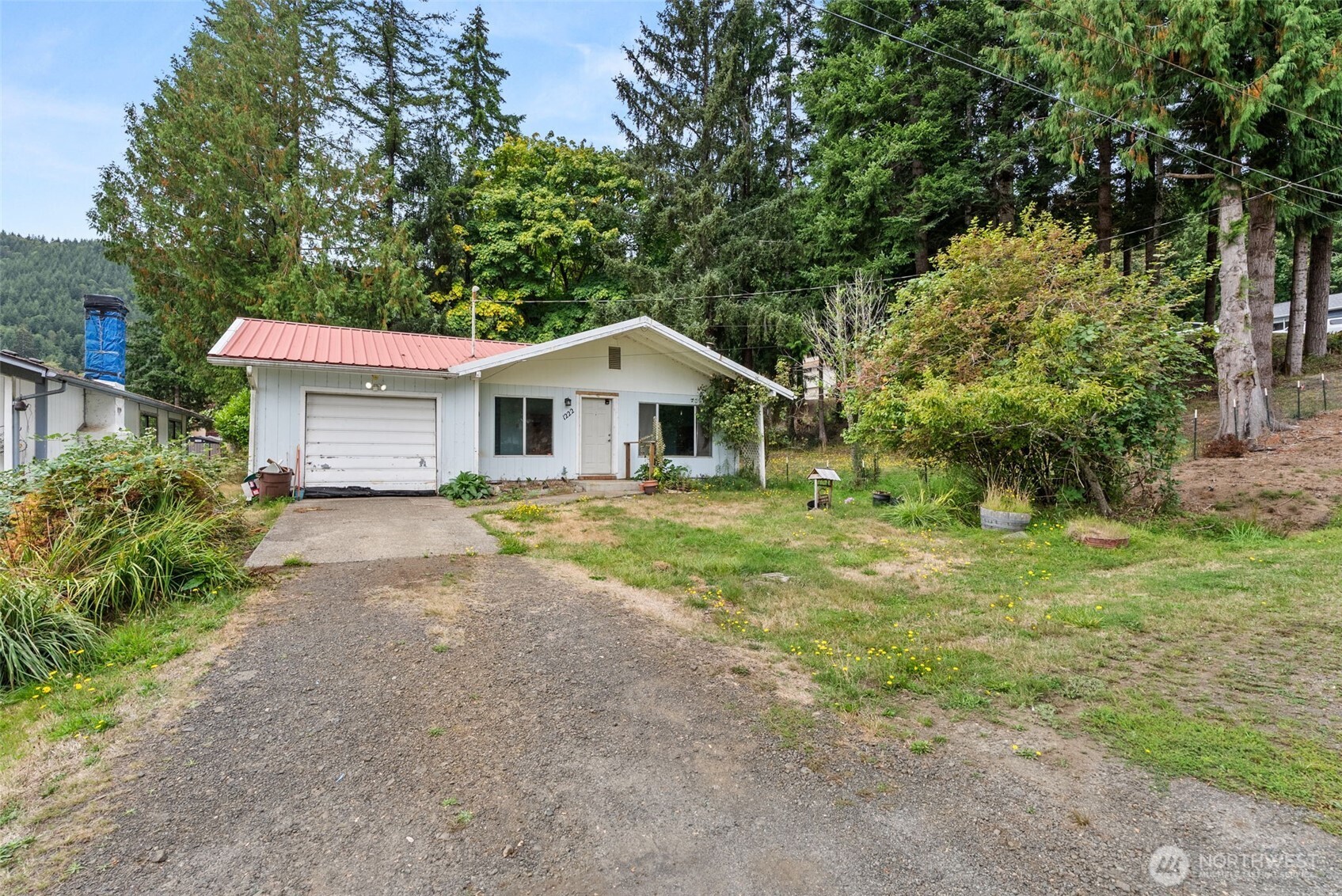 1222 Crescent Property Photo 2