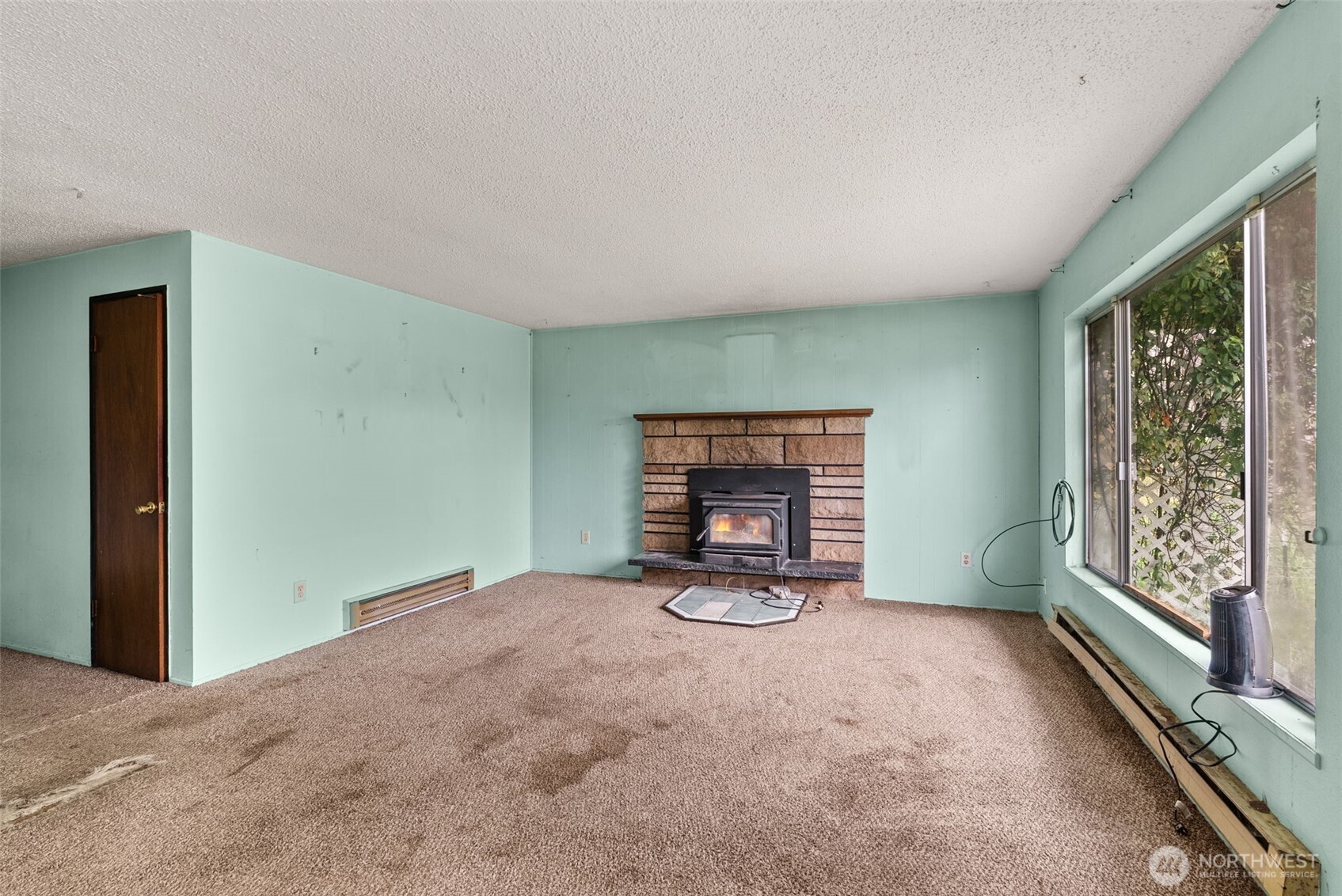 1222 Crescent Property Photo 3
