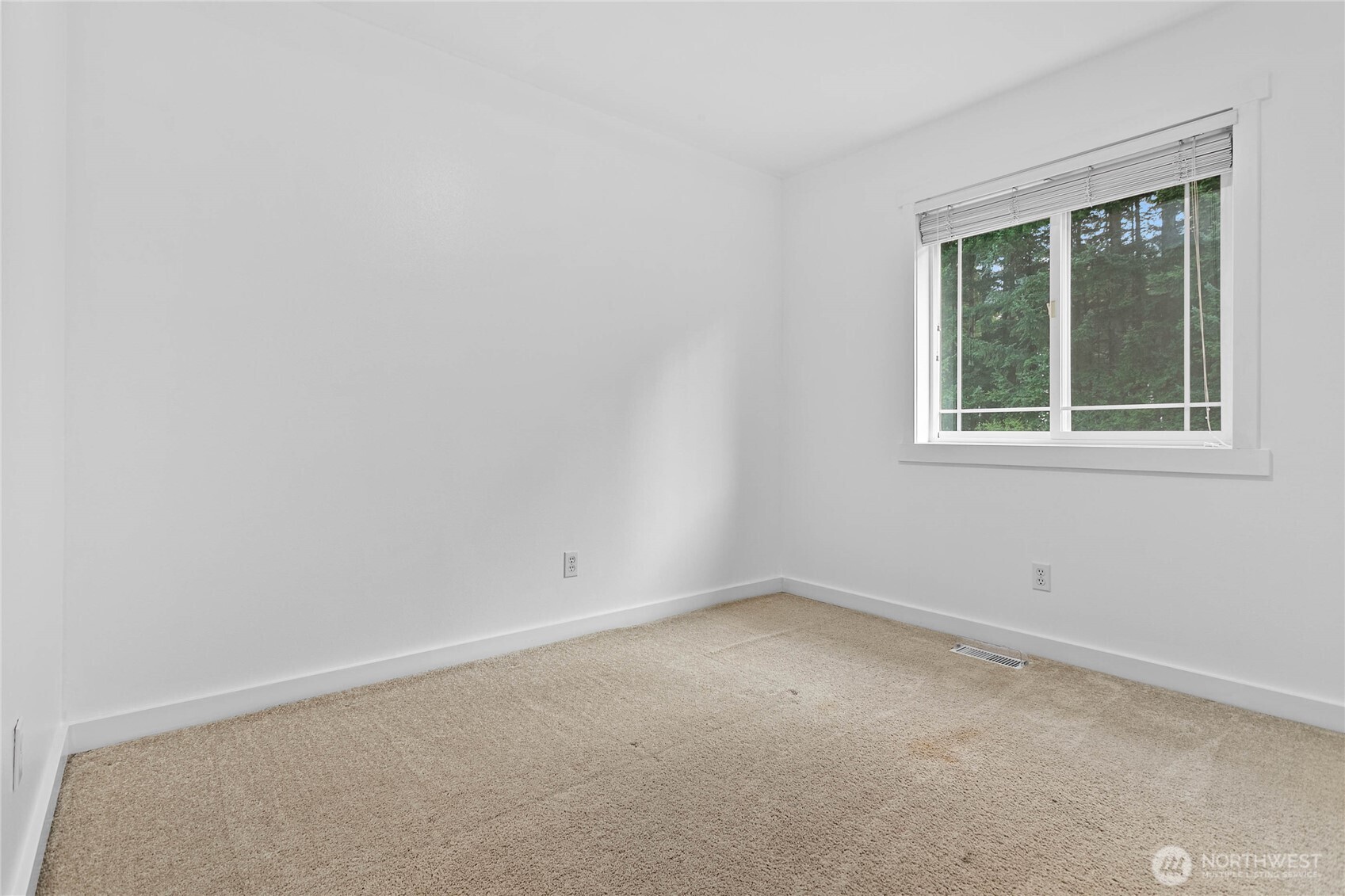 16518 135th Avenue Property Photo 22
