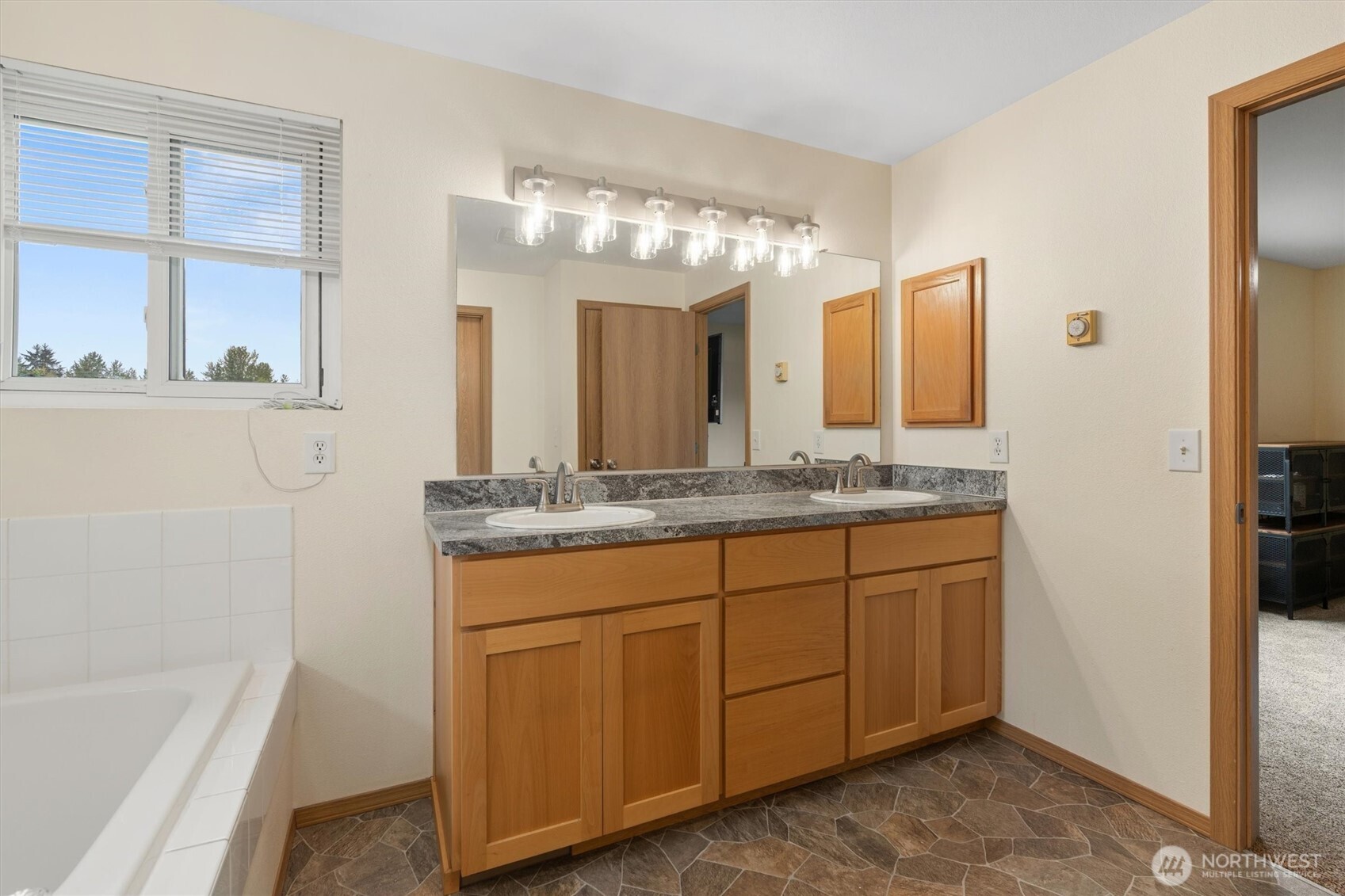 25204 154th Street Ct Property Photo 19