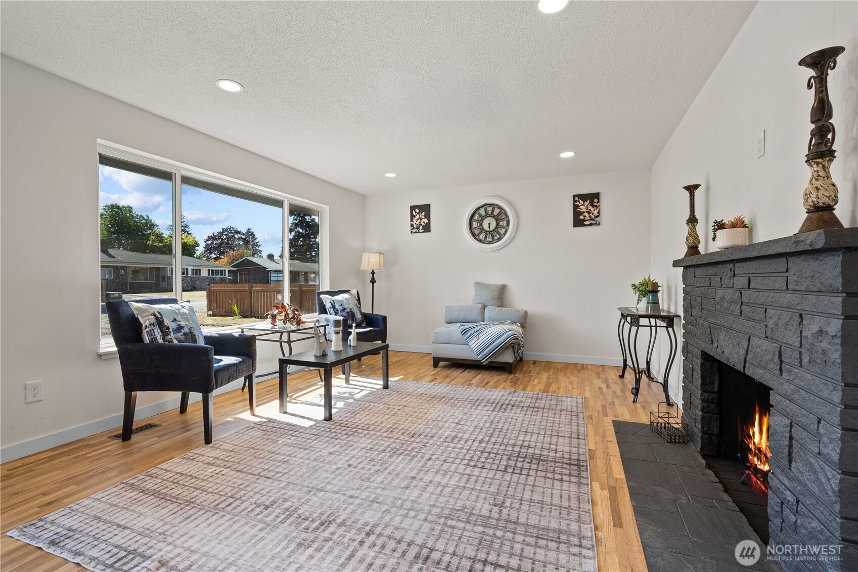 1609 121st Street Property Photo 4