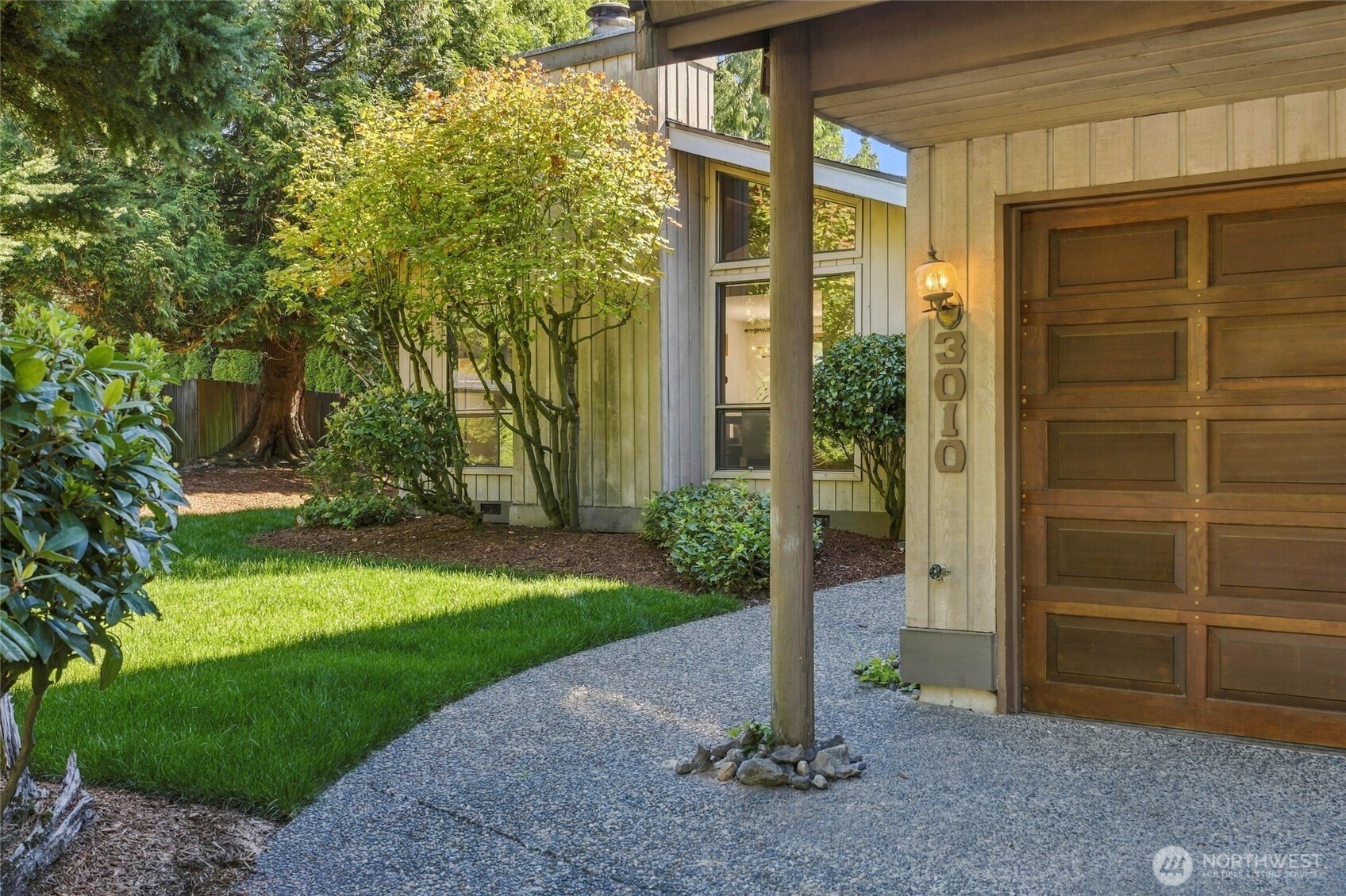 3010 151st Place Property Photo 2