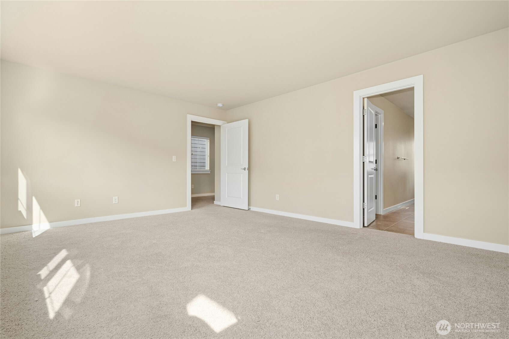 365 Ne Denny Way Property Photo 16