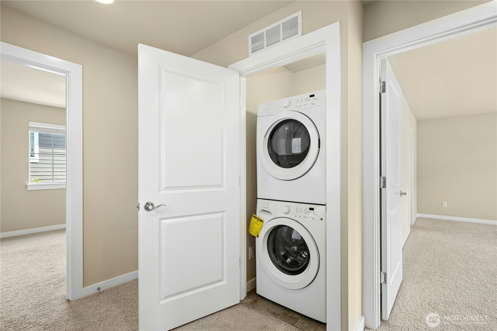 365 Ne Denny Way Property Photo 22