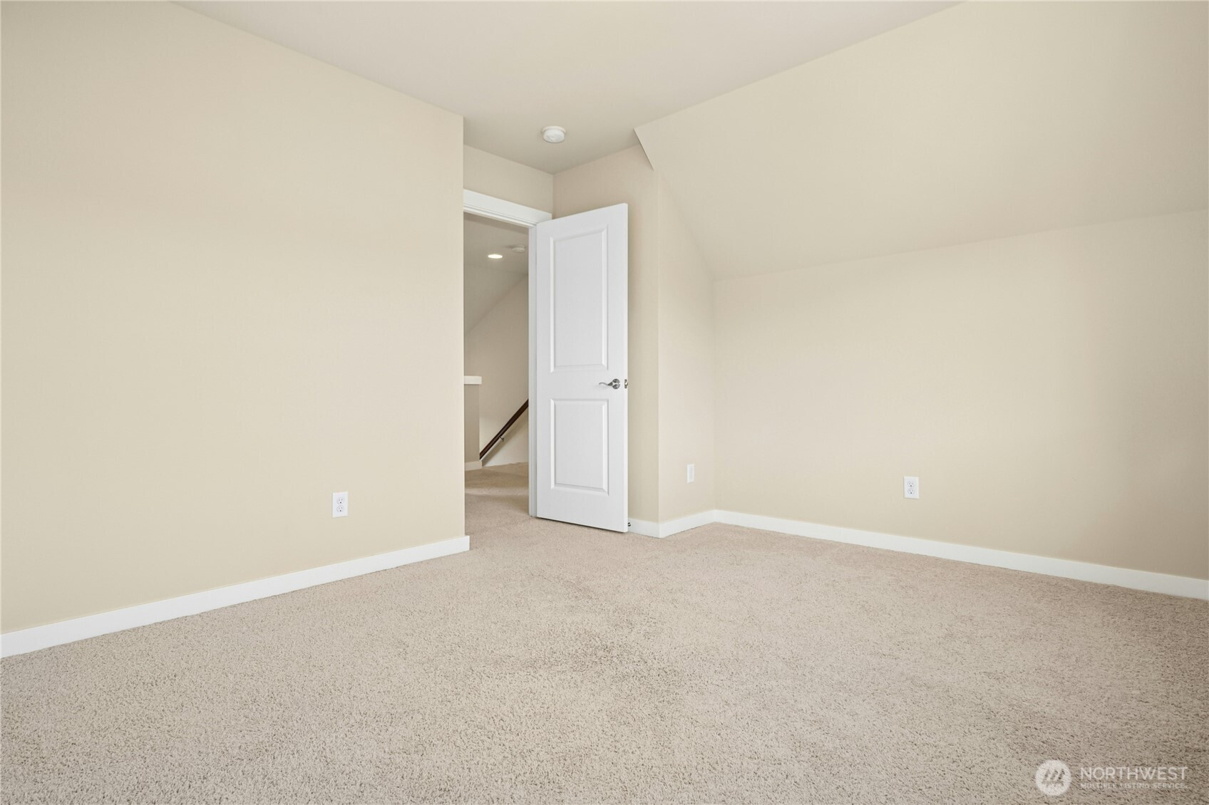 365 Ne Denny Way Property Photo 23