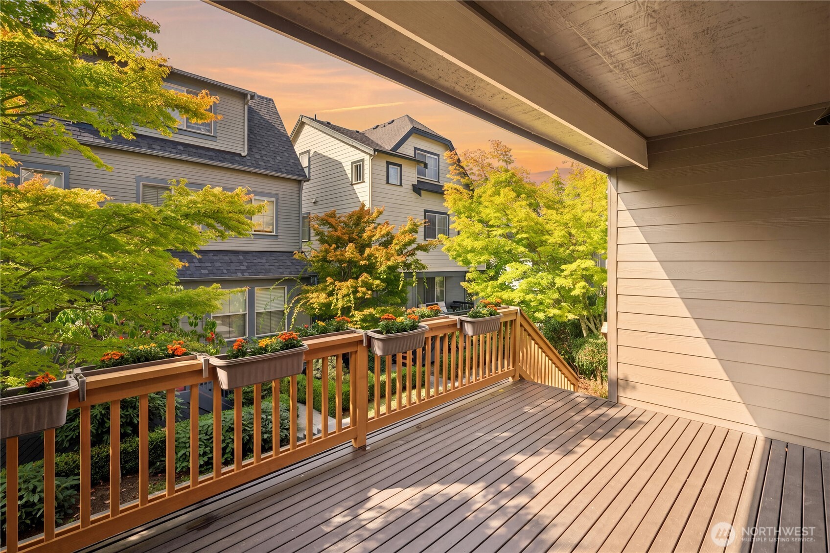 365 Ne Denny Way Property Photo 26