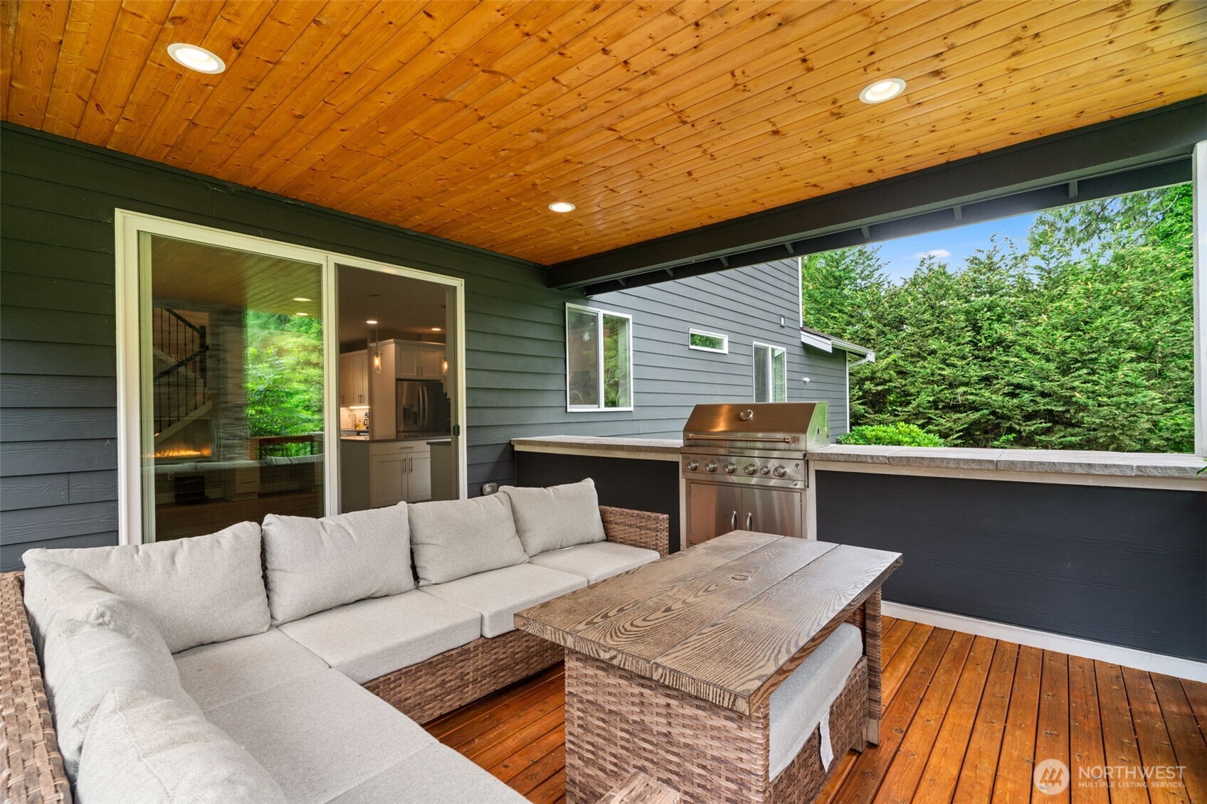 10103 52nd Street Property Photo 18