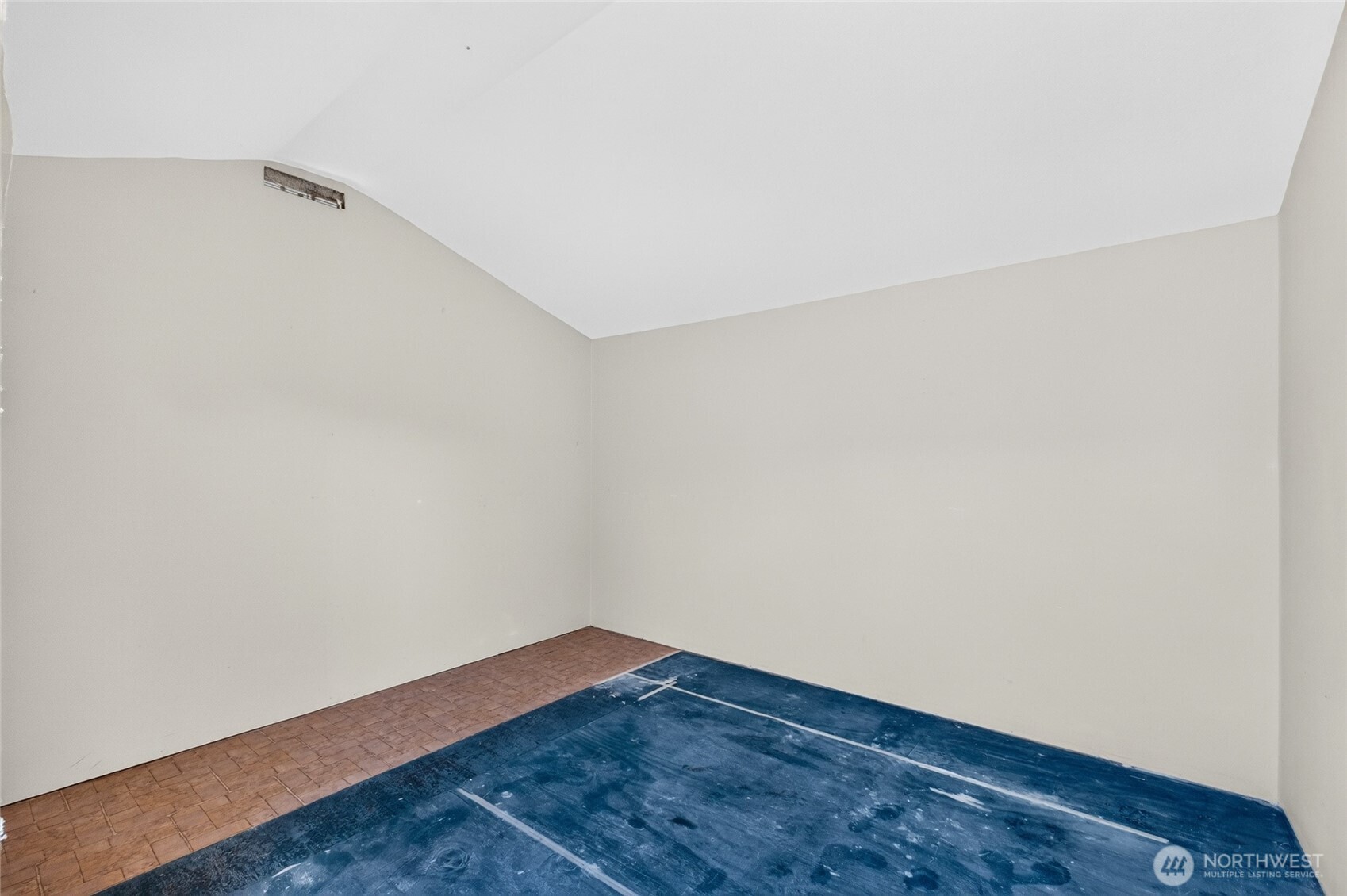 3017 N Bennett Street Property Photo 18